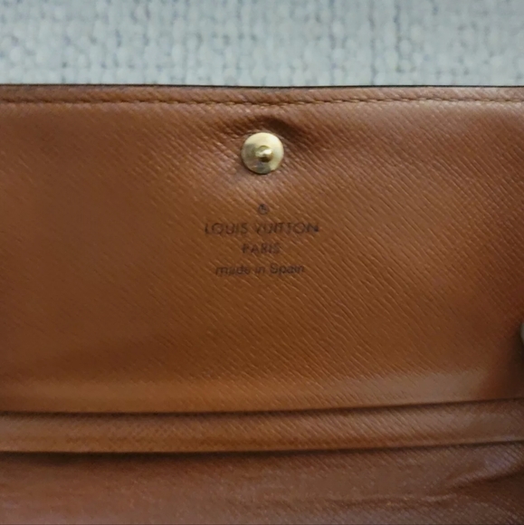 Authentic Louis Vuitton Wallet - Picture 3 of 9